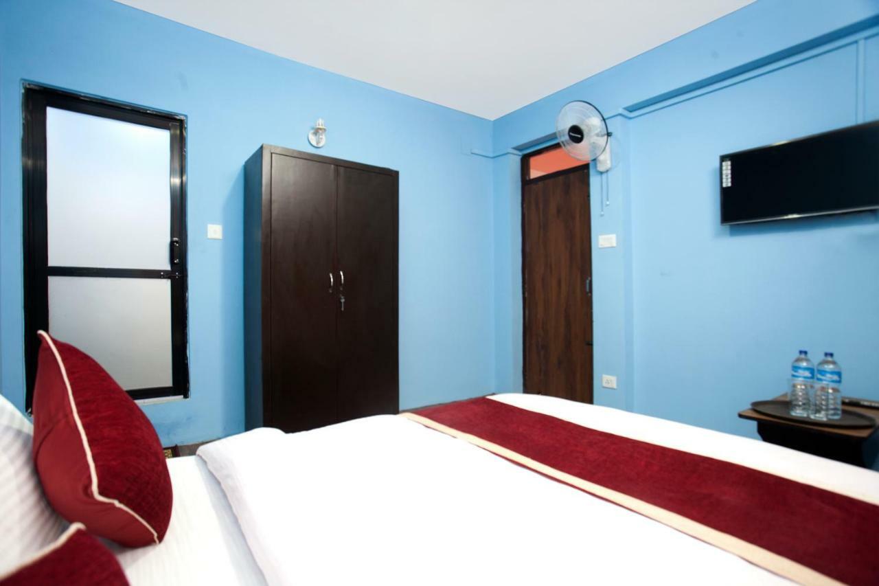 Hotel Crossroads Káthmándú Exteriér fotografie